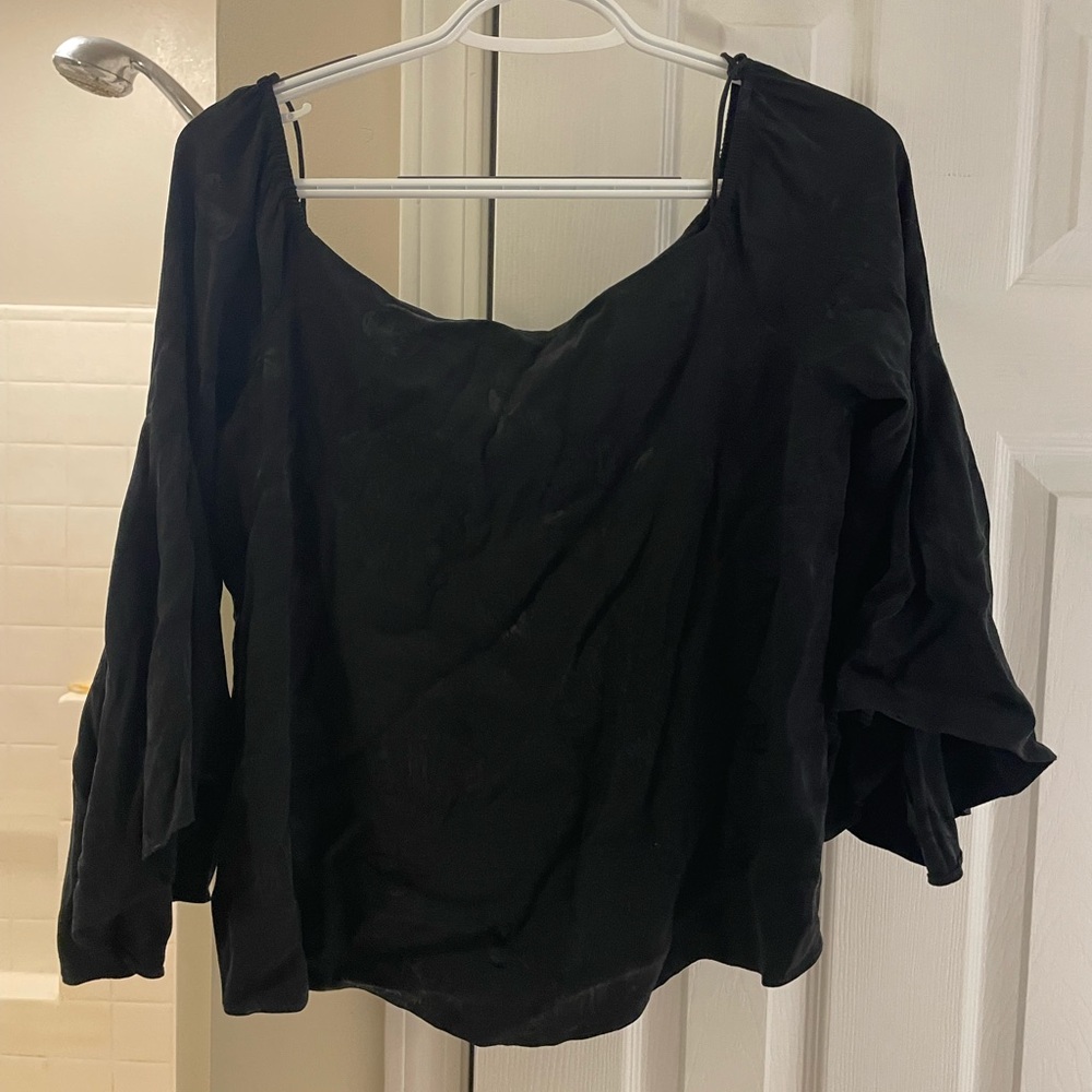 Alice + Olivia Black Blouse Black‎ Floral Details Bell Sleeve Medium